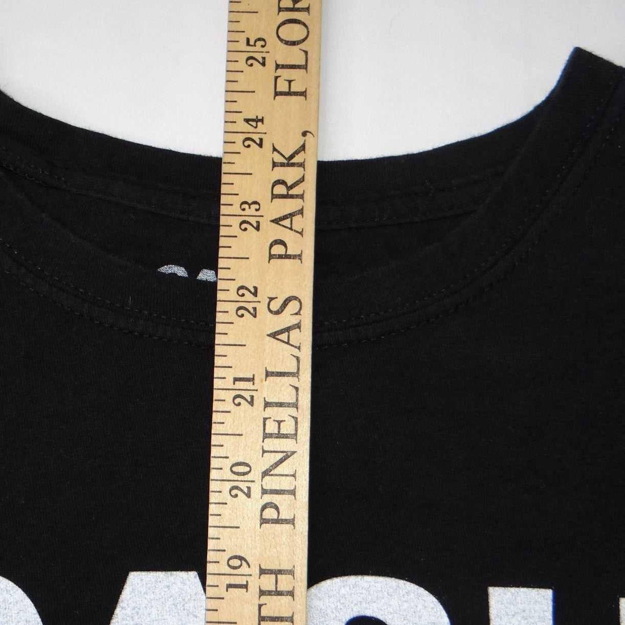 Johnny Cash Mens XL Black Graphic T-Shirt Short Sleeve Cotton Crew Neck 1678