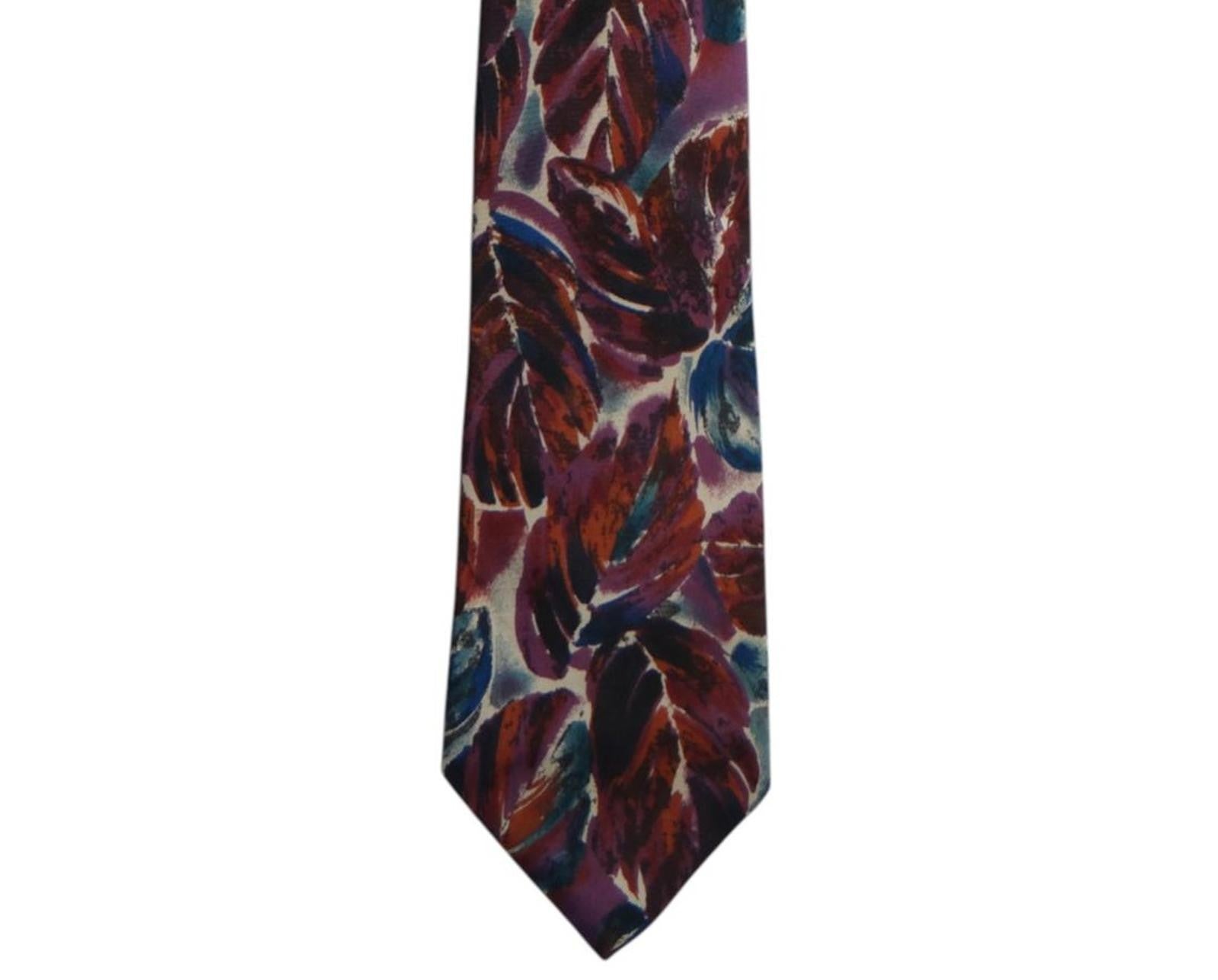 Vintage Salvatori Silk Leaf Pattern Tie - Perfect Accessory for Any Occasion