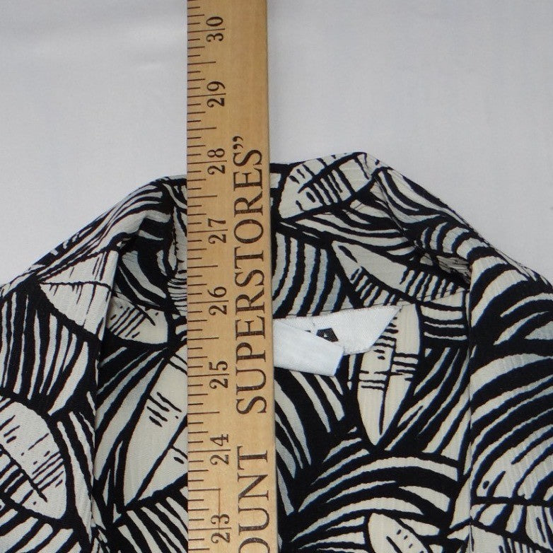 Vintage Alia Womens Sz 10 Black White Leaf Print Short Sleeve Button Blouse Top