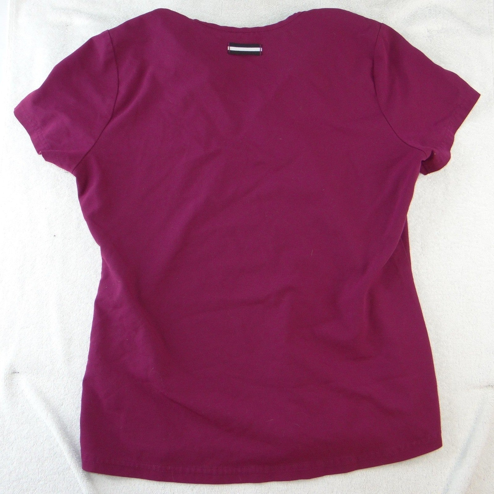 Koi Next Gen Womens Scrub Top Medium Purple V-Neck Chest Pocket Stretch 2410