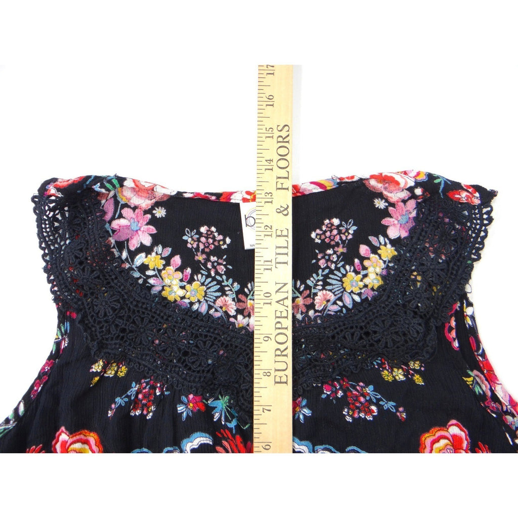 Bila Black Floral Crochet Neck Sleeveless Crop Top Womens Size M